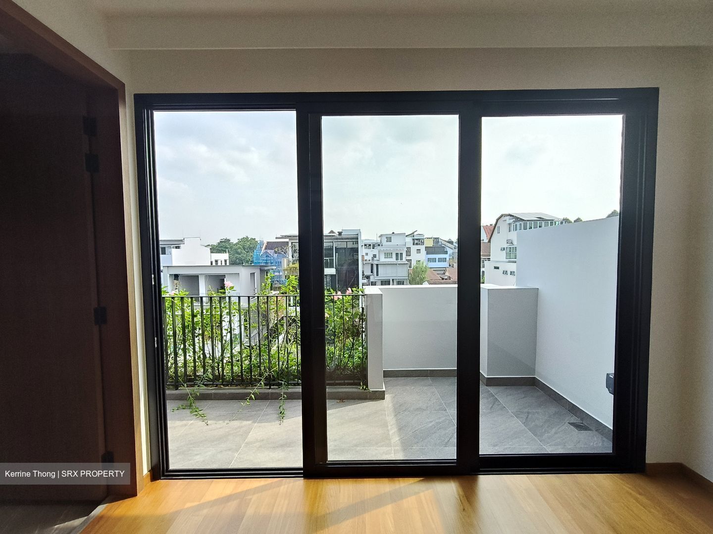 Sembawang Straits Estate (D27), Terrace #605010581